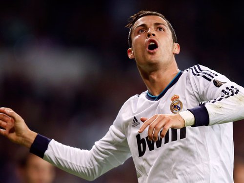 接后卫出球 接后卫出球