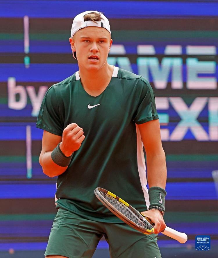 量与悬念张 量与悬念张